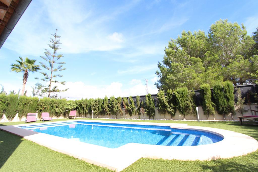 Villa Puerto Adriano Эль-Торо Экстерьер фото