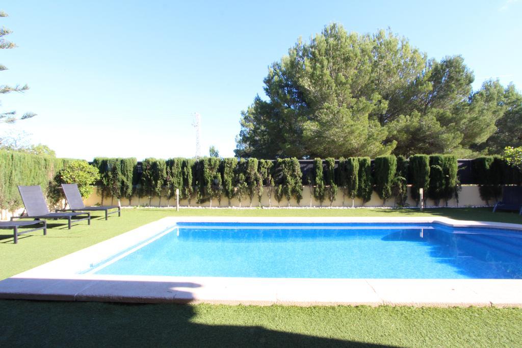 Villa Puerto Adriano Эль-Торо Экстерьер фото